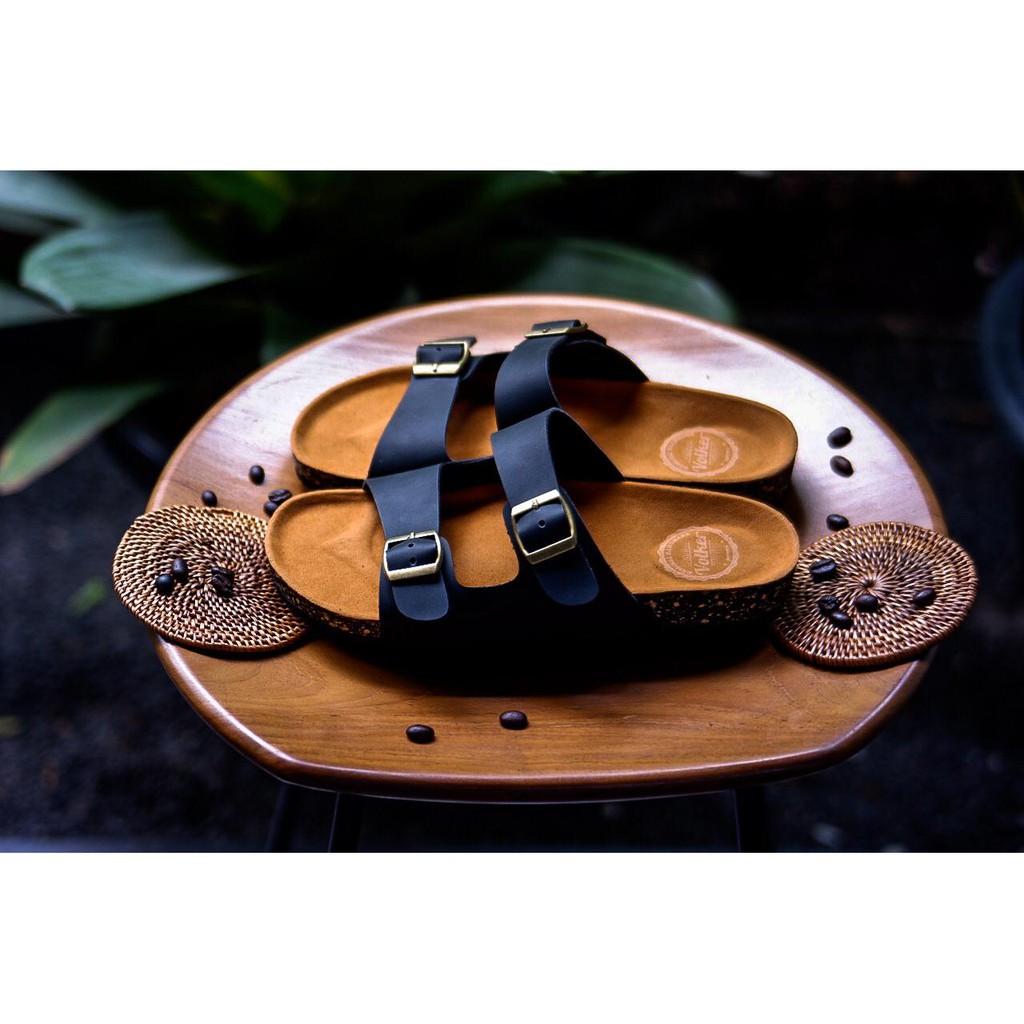 SANDAL KASUAL PRIA WANITA VOLKERFOOTWEAR ART NIKO BLACK