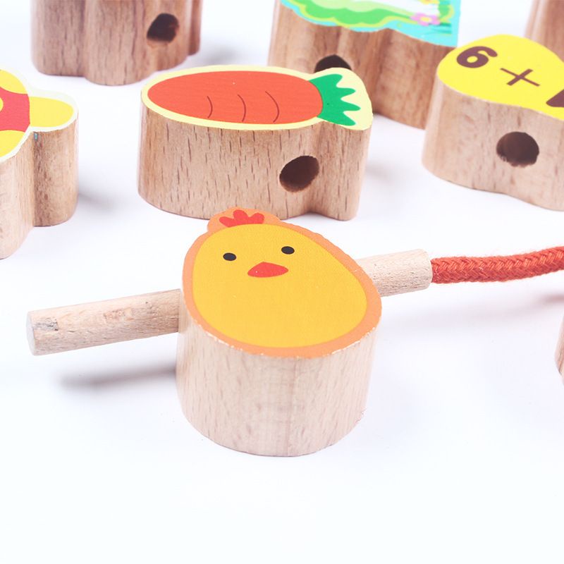 Wooden beads lacing toys / mainan meronce Kayu tinbox