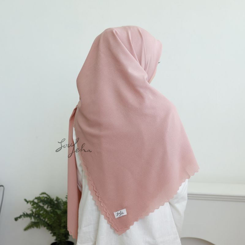 Soulleha Hijab Square Syar'i 130x130cm Diamond Crepe