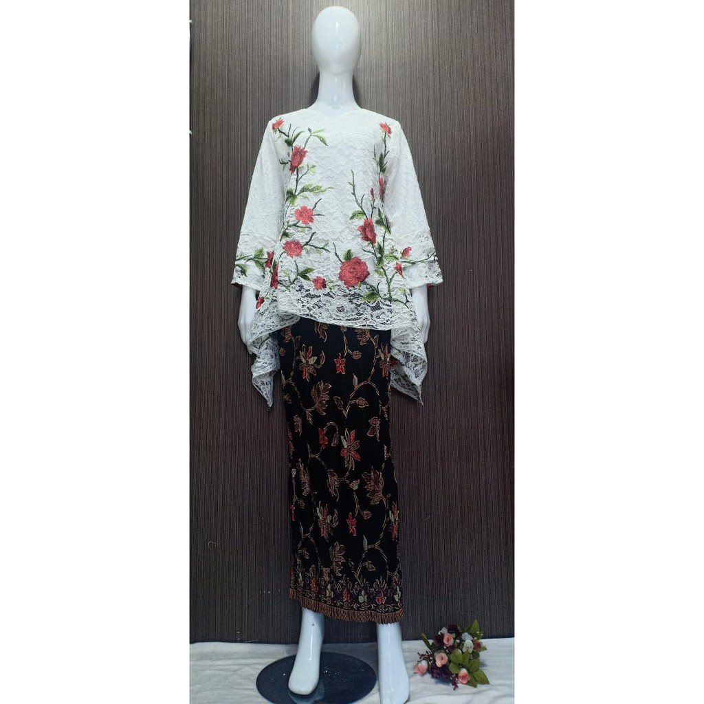 SALE OBRAL FLOWER RINJANI KEBAYA ROK PRISKET / KEBAYA MODERN/ SETELAN BATIK/SETELAN KEBAYA/BRIDESMAID RUMAH KEBAYA BANDUNG RUMAH SONGKET BANDUNG