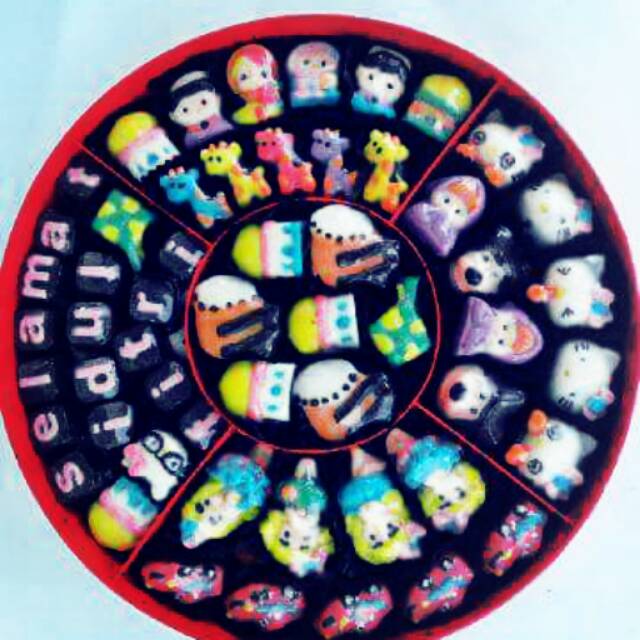 

Cokelat karakter lebaran