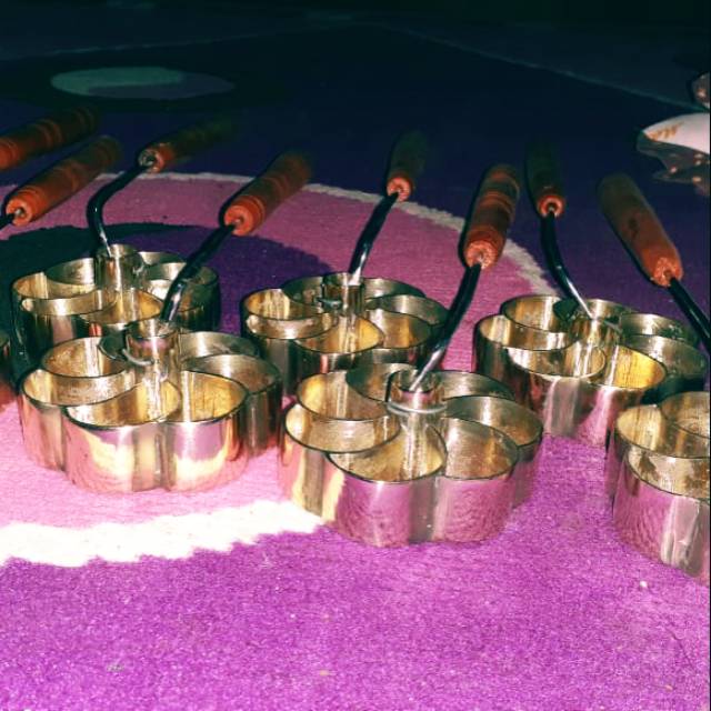 PREMIUM - Cetakan kembang goyang Kuningan (Anti Lengket)