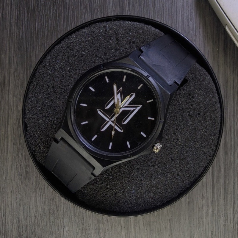 JAM TANGAN PRIA MATERNAL DISASTER