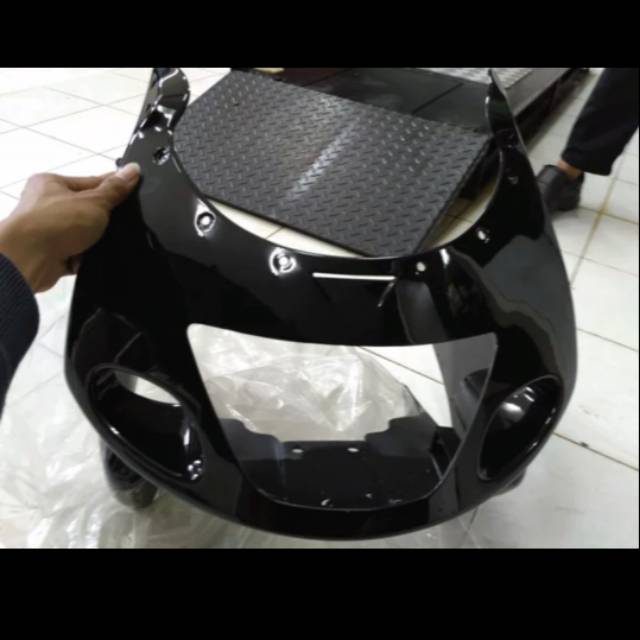 Batok lampu fairing fering lampu depan ninja 150 rr old atau fairing atas ninja rr old hitam ori