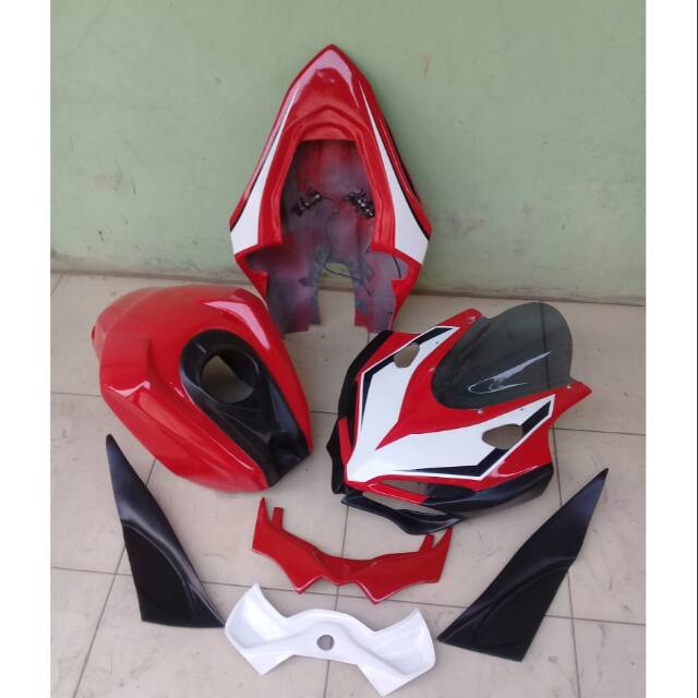 Paketan aksesoris cbr150r