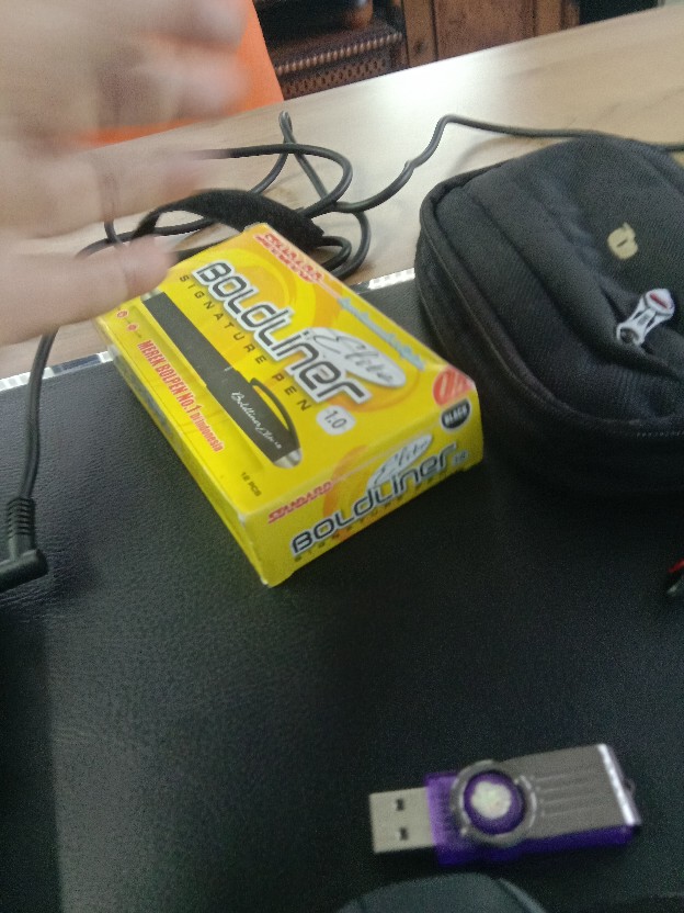 Piring Plastik Putih Susu P9 Besar Large Kue Ultah