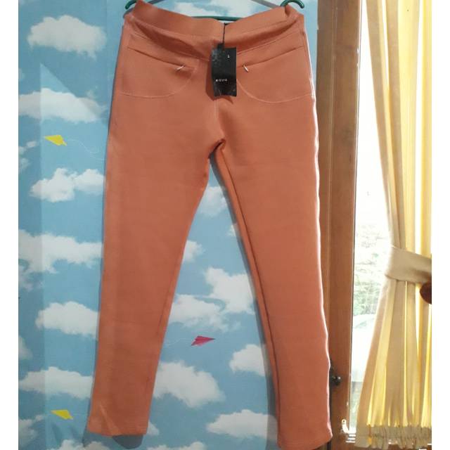 Celana merk SAYA size L