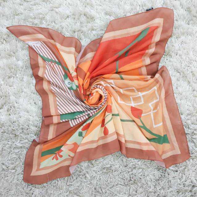 Hijab motif Segiempat Voal - Aulia Scarf - Delia Hijab