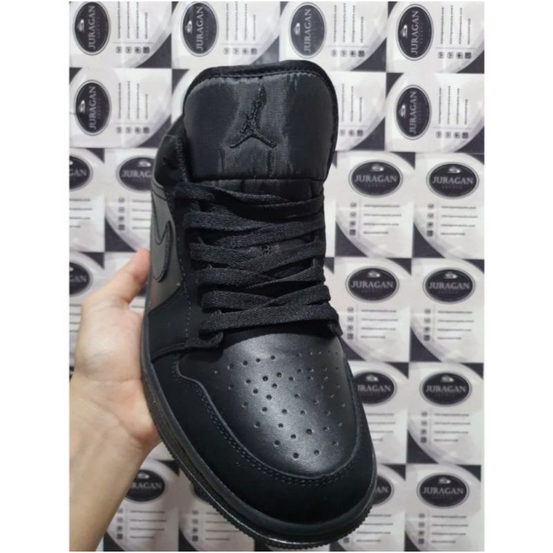 Nike Air Jordan 1 Low &quot;Triple Black&quot;