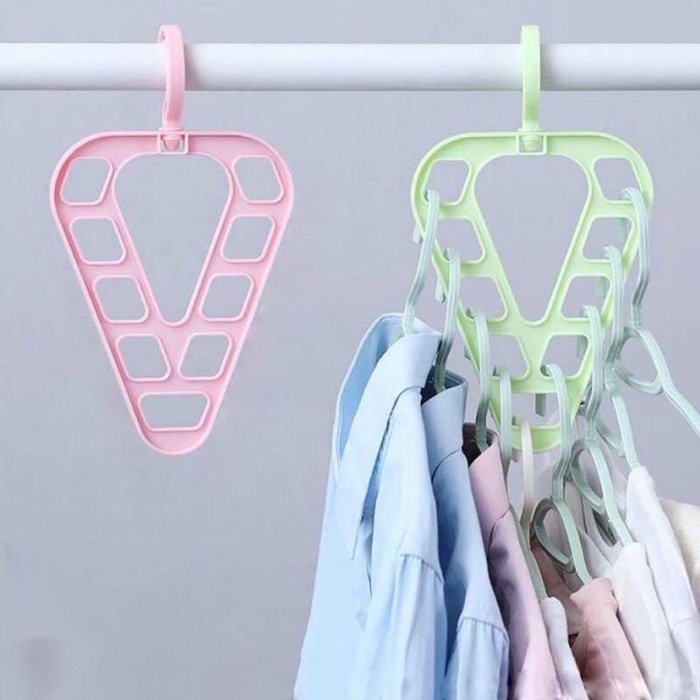 Gantungan Hanger Baju Bentuk Segitiga - Random