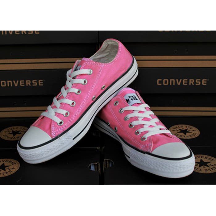 Sneakers Wanita Adidas