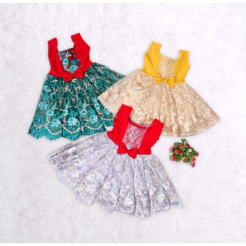 DRESS BROKAT LENGAN BUNTUNG