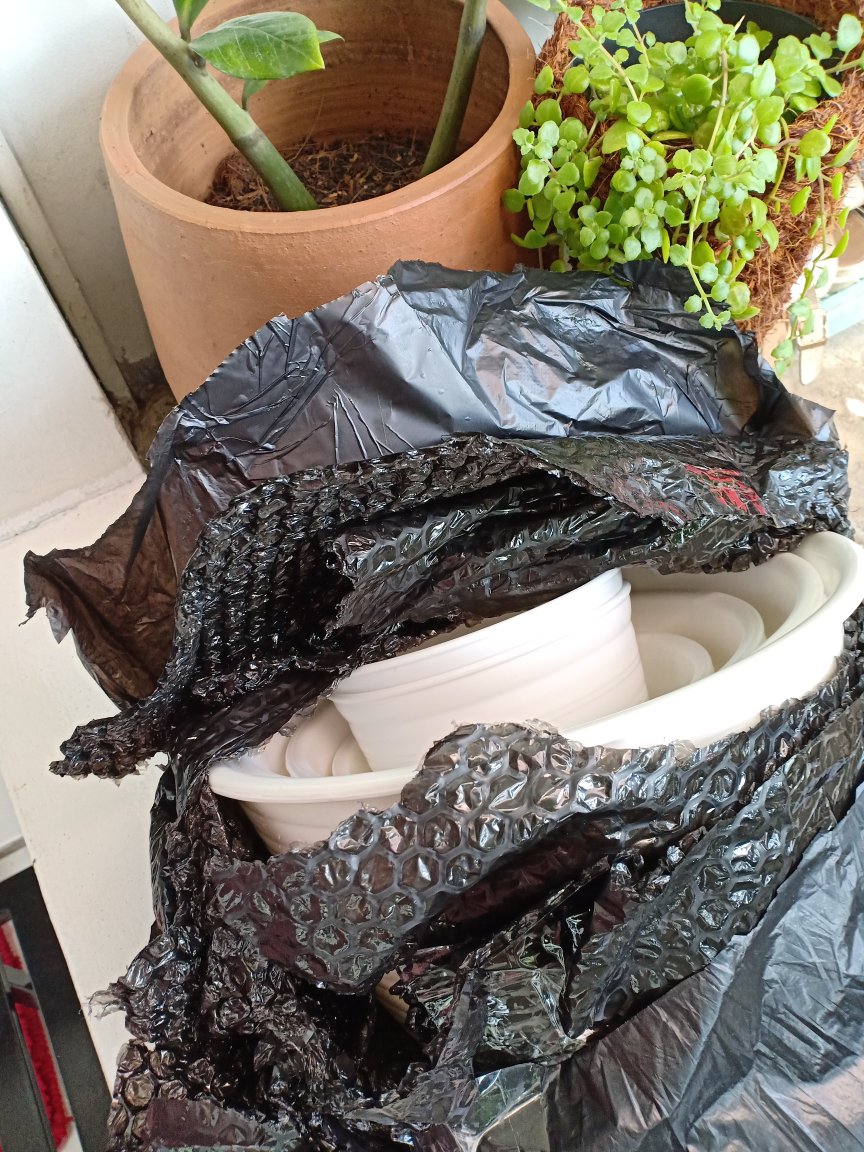 Pot Pagoda Mirip Tawon  Uk 20 (diameter +- 18 Cm) Murah!!