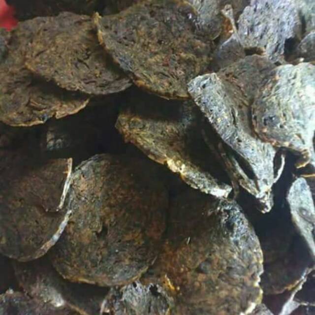 

Dendeng daun singkong/ pucuak ubi khas padang