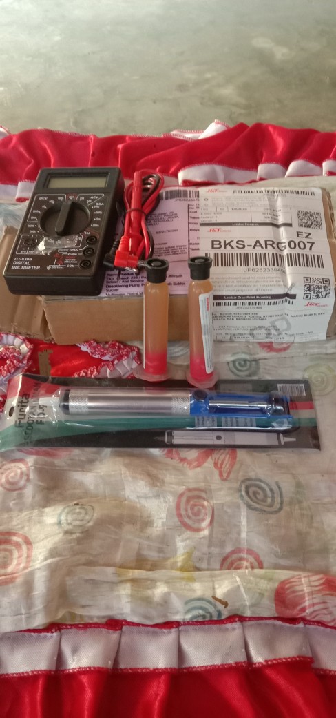 Desoldering Pump Penyedot Timah Solder Sucker