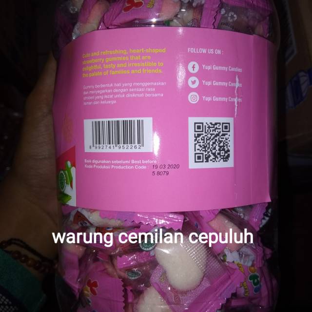 

yupi heart toples