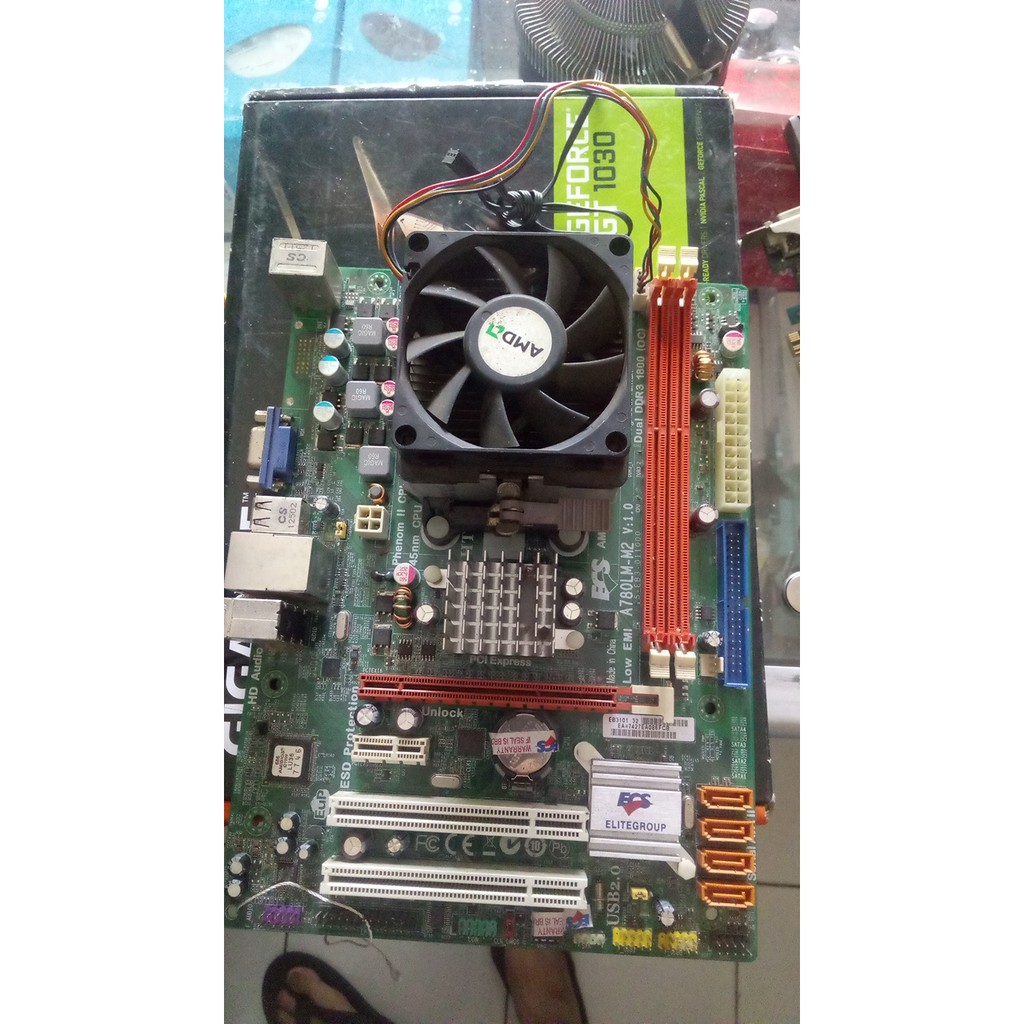 Paketan AMD AM3 MOBO ECS A780 dengan Athlon X2 250 dengan fan