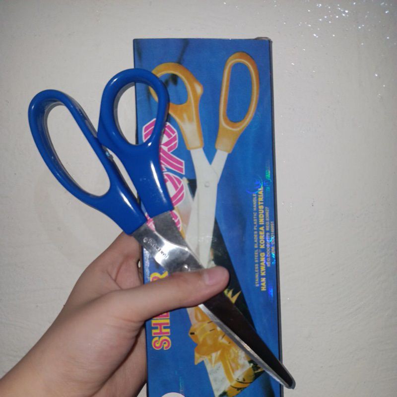 

GUNTING HAN KWANG KOREAN STAINLESS STEEL// GUNTING KAIN // GUNTING POP // GUNTING SERBA GUNA