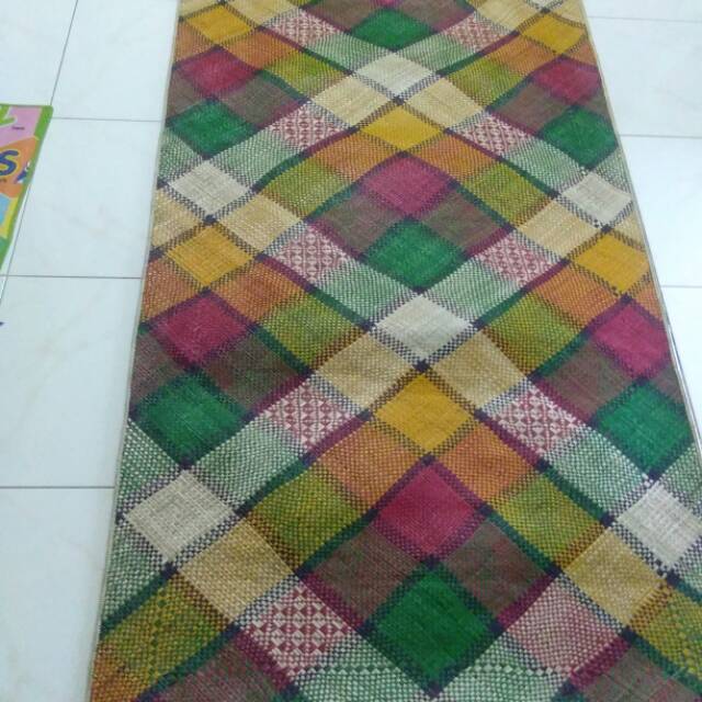 Tikar pandan bawean motif kotak