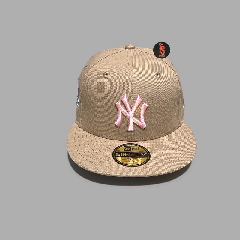 TOPI NEW ERA ORIGINAL 5950 WS 1999 NEW YORK YANKEES CAMEL UV PINK