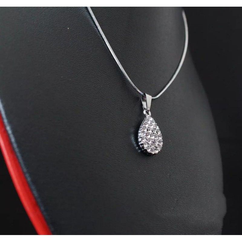 ACC008 Kalung Liontin Wanita Korean Style / Kalung Liontin Permata Ovall Silber