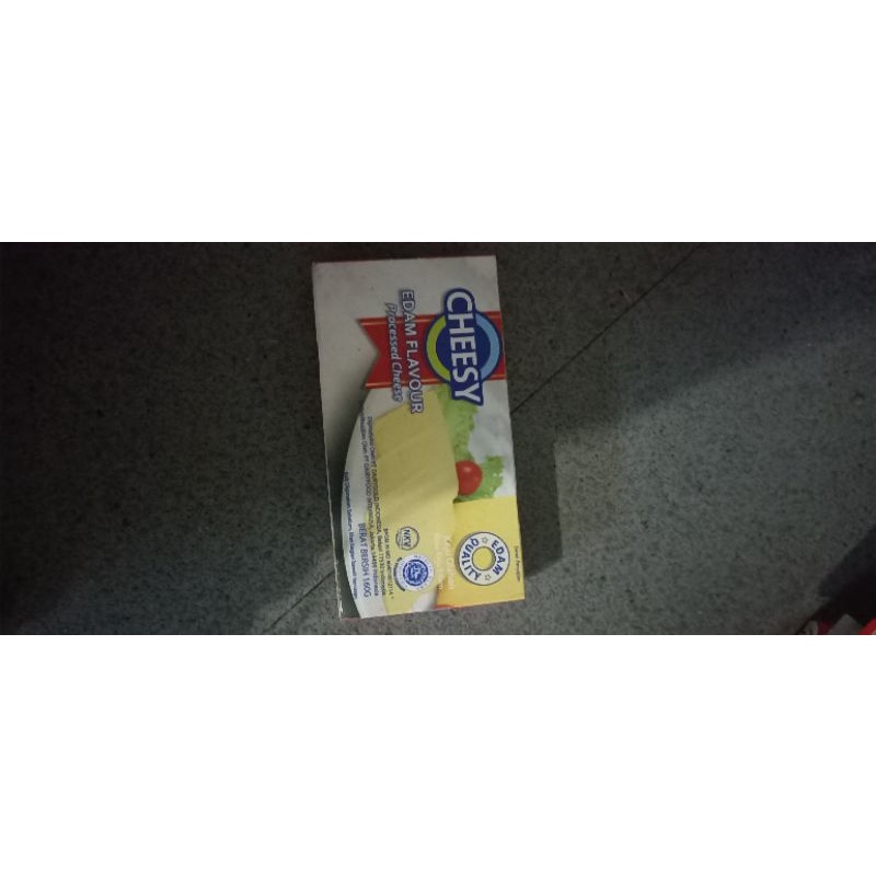 

kaju edam cheesy