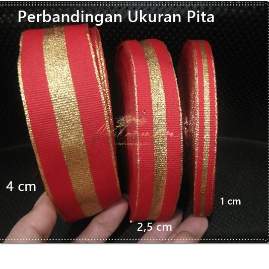 

DFY♢ GPITA-129 : Pita Bis / Webbing Imlek Merah Emas 2,5cm (per rol +- 25 yard) Recommended