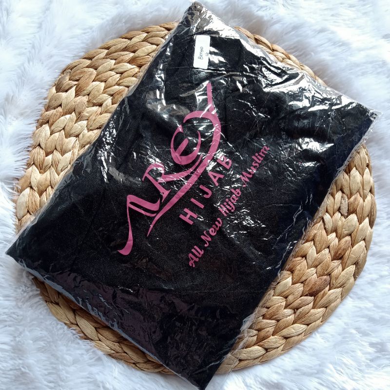 Hijab Instan AREY BERGO /jilbab bergo/ AREY BERGO LIST // BERGO FARAH-Hitam