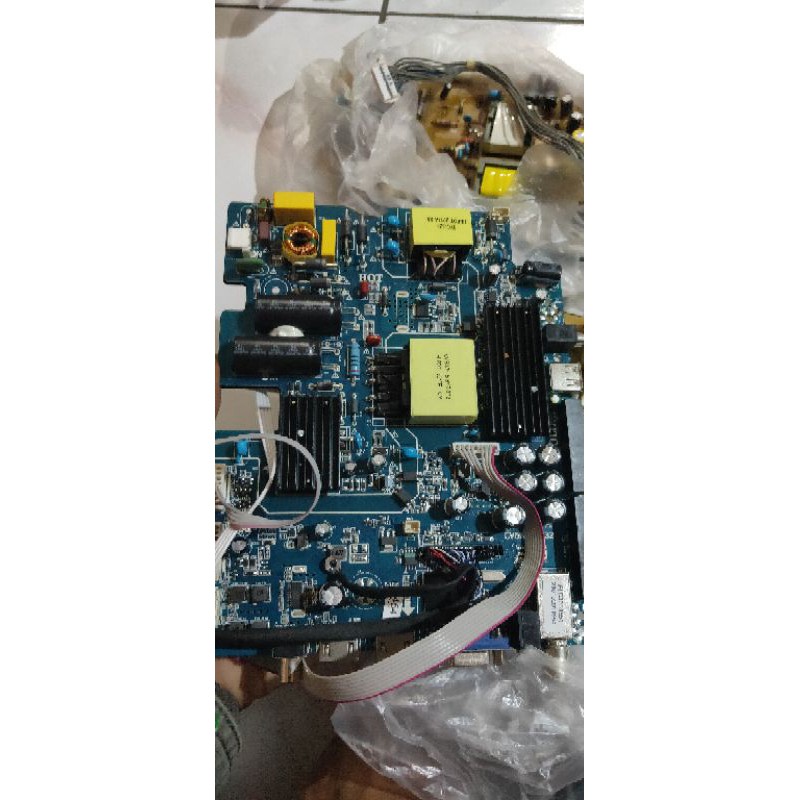 MAINBOARD POLYTRON PLD32B1550W . PLD32B1550 . 32B1550
