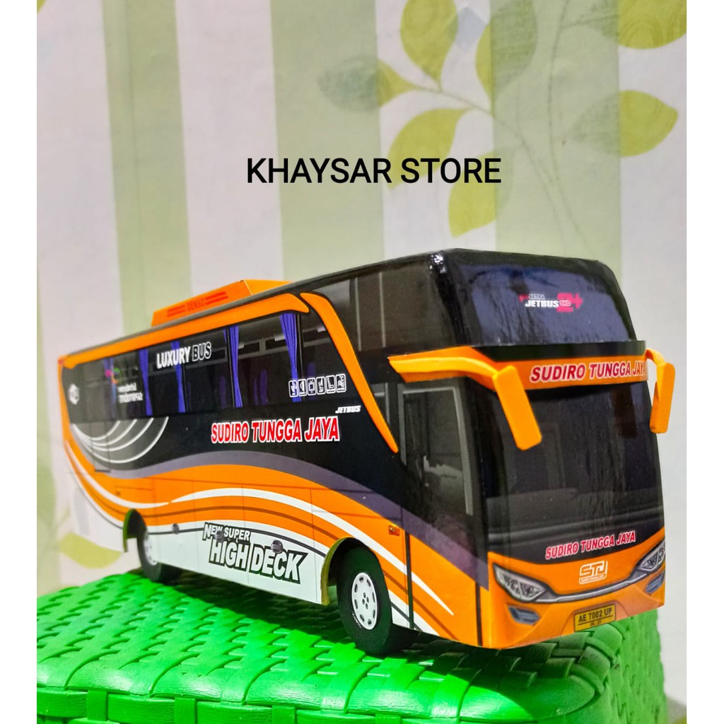 Miniatur Bus bis / mainan bus bis Sudiro Tungga Jaya