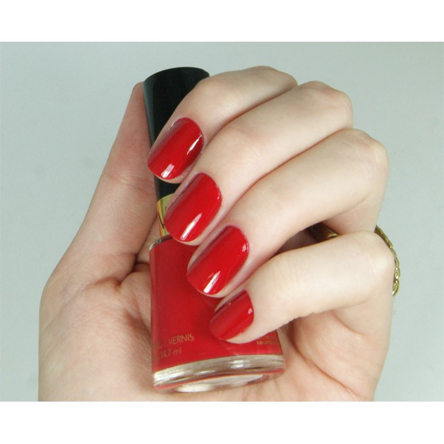 REVLON RED 680 Kutek Revlon Nail Polish Revlon Nail Enamel