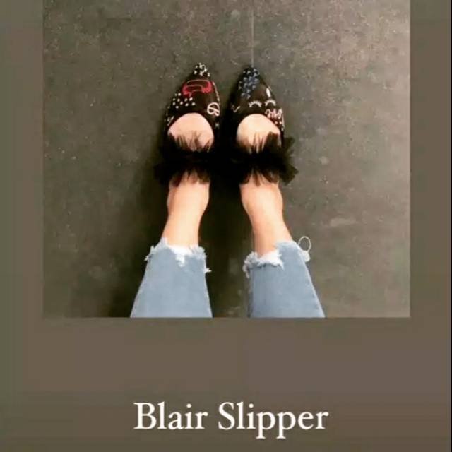 Ittaherl Blair embroidery slipper strap ink 37