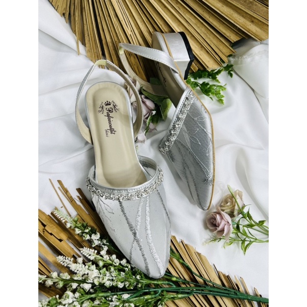 RAFAIZOUTFIt -stella diamont tali hells wanita sepatu brukat 2 warna 3cm tahu wedding shoes