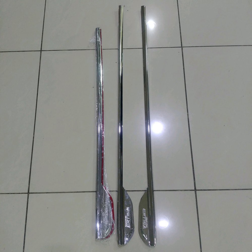 lis list kaca samping pelipit pintu suzuki all new ertiga r3 2018 2019 2020 2021 2022 tempel chrome crome plastik