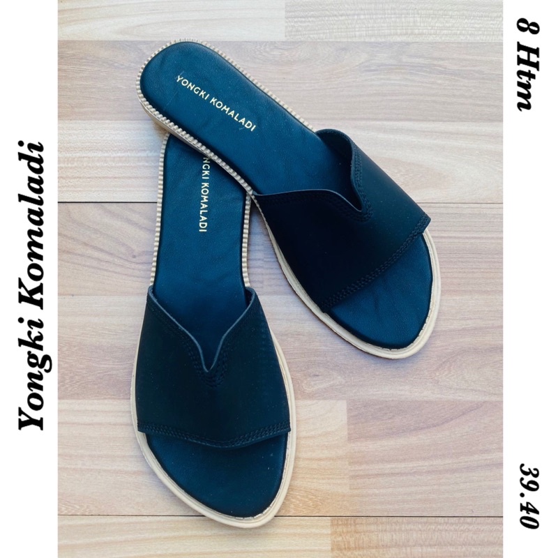 yongki komaladi 8 sandal