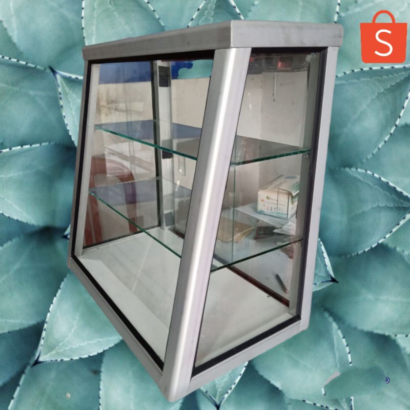 Etalase kaca miring Etalase mini aluminium 50x50x30