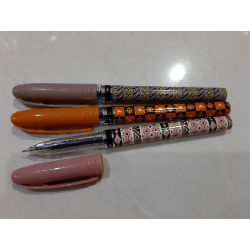 

pulpen anak sekolah batik