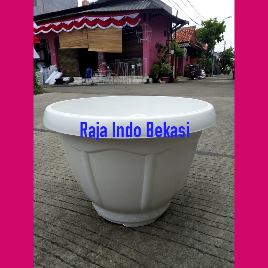 Paketan 3 Pcs Pot Vigo Great 35 Putih -  Pot Tanaman Aglonema Lidah Mertua Keladi Bukan Pot Tawon