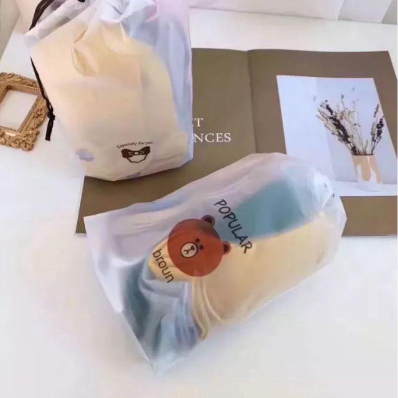 KAUS KAKI IMPORT FREE POUCH {10PASANG}-1