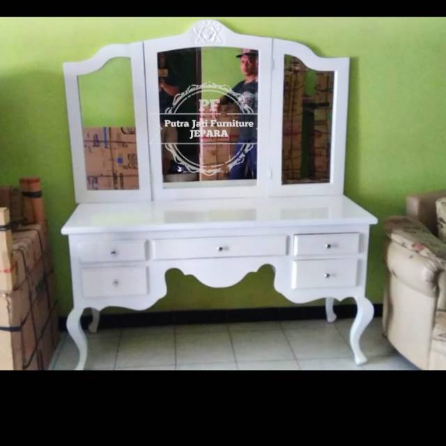 Tolet/ meja rias minimalis warna putih Duco bahan kayu jati Jepara Promo