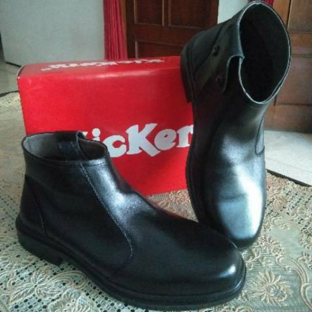 Sepatu Kulit  Asli Pdh Resleting  Kickers  Pria 03 Sepatu Pantofel Formal Kerja Security Pria.