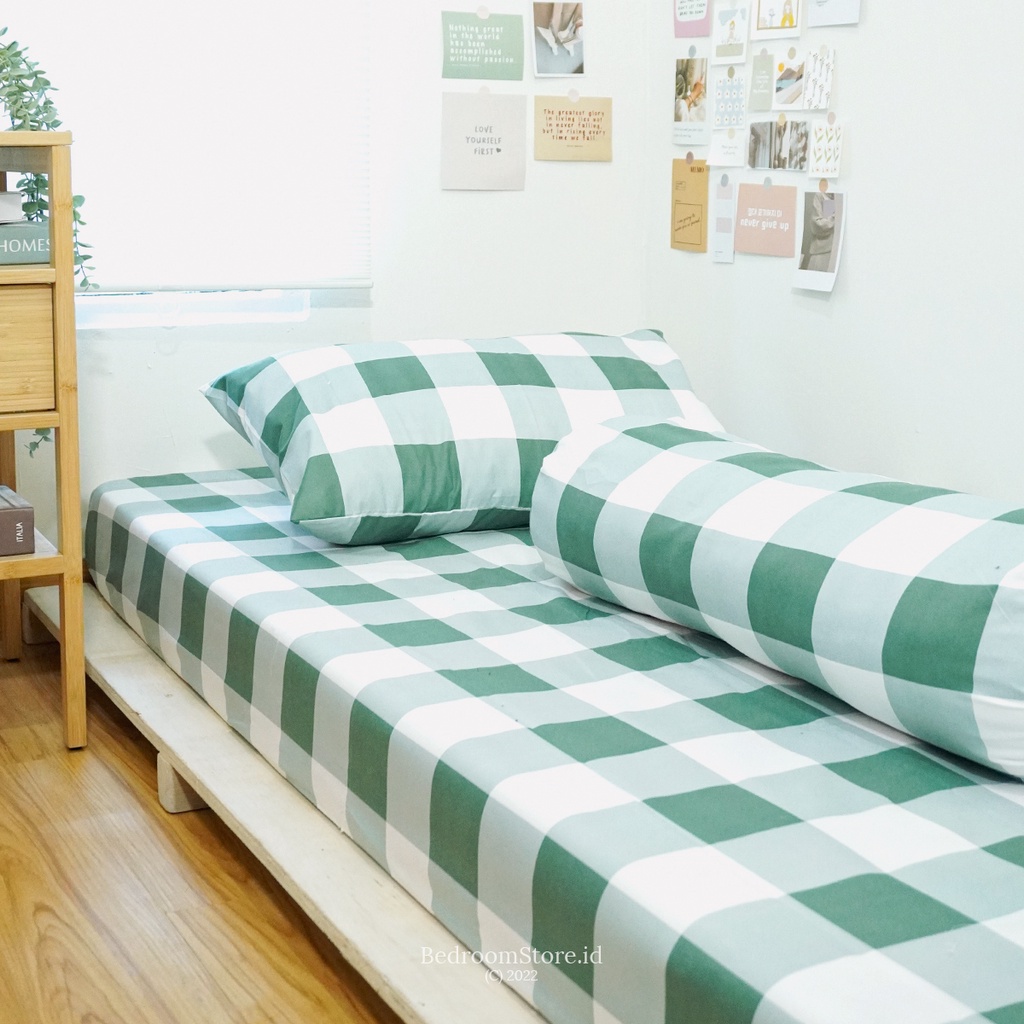 SPREI AESTHETIC MOTIF EMILLY GREEN KOTAK ALA KOREA SUDAH TERMASUK SARBAN SARGUL