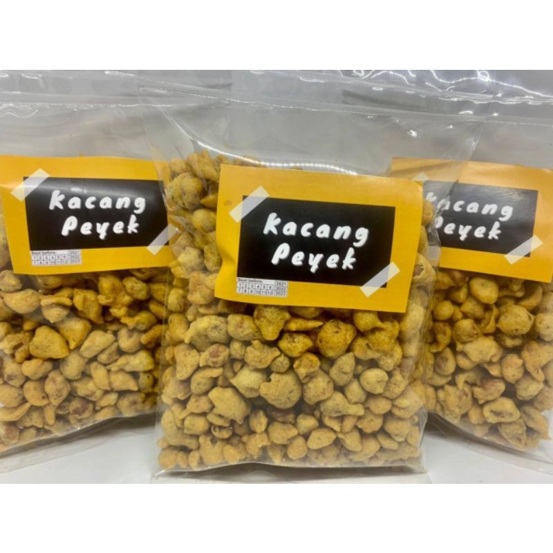 

CEMILAN TERLARIS.. Kacang peyek kemasan 250gram