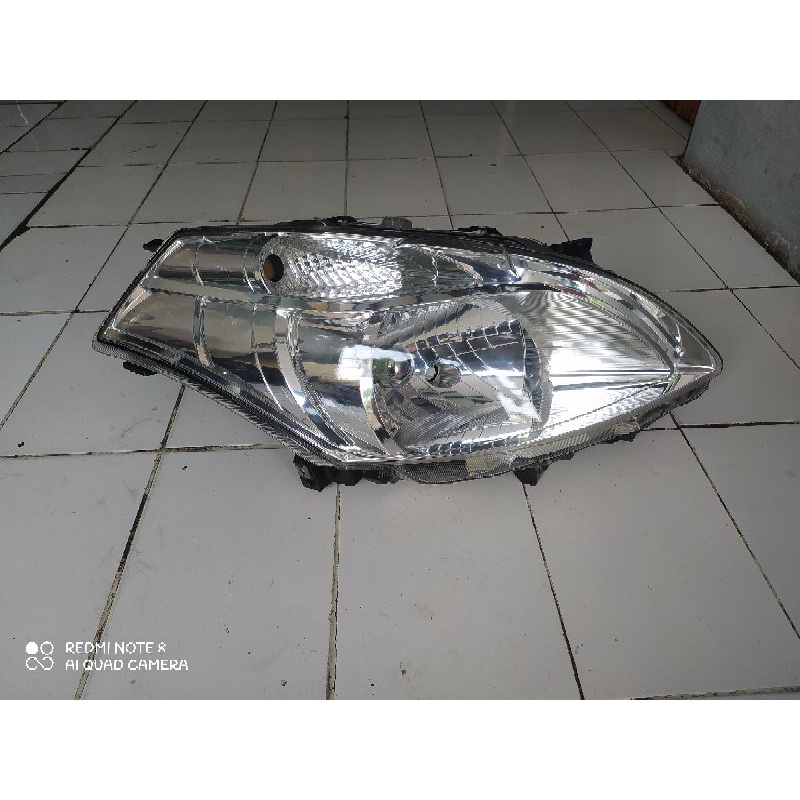 Headlamp Suzuki Ertiga 2016-2017