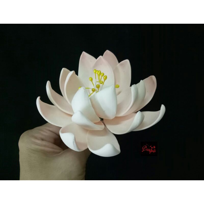 

(415/PRTE1) Gumpaste Flower Sugar Flower/Bunga Gumpaste Teratai Water Lily