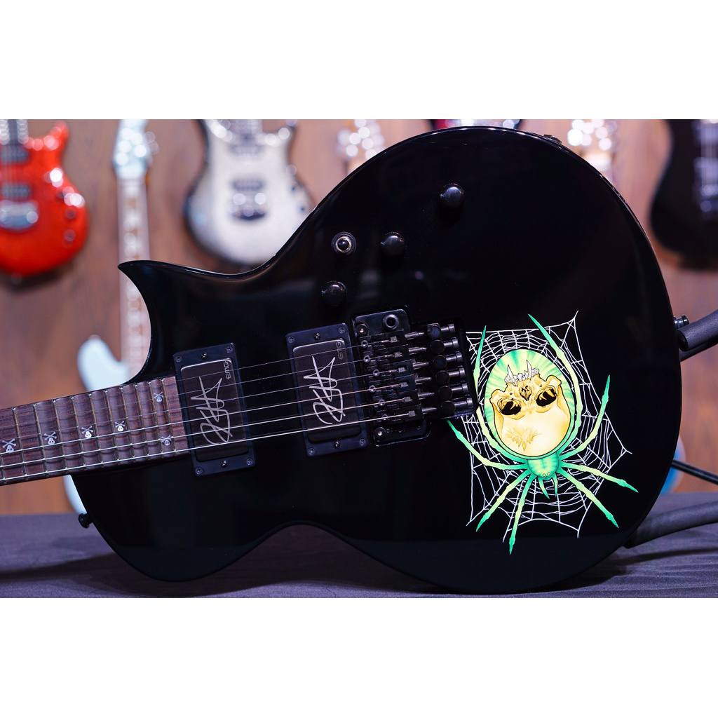 ESP KH-3 SPIDER E1521202 Kirk Hammett signature