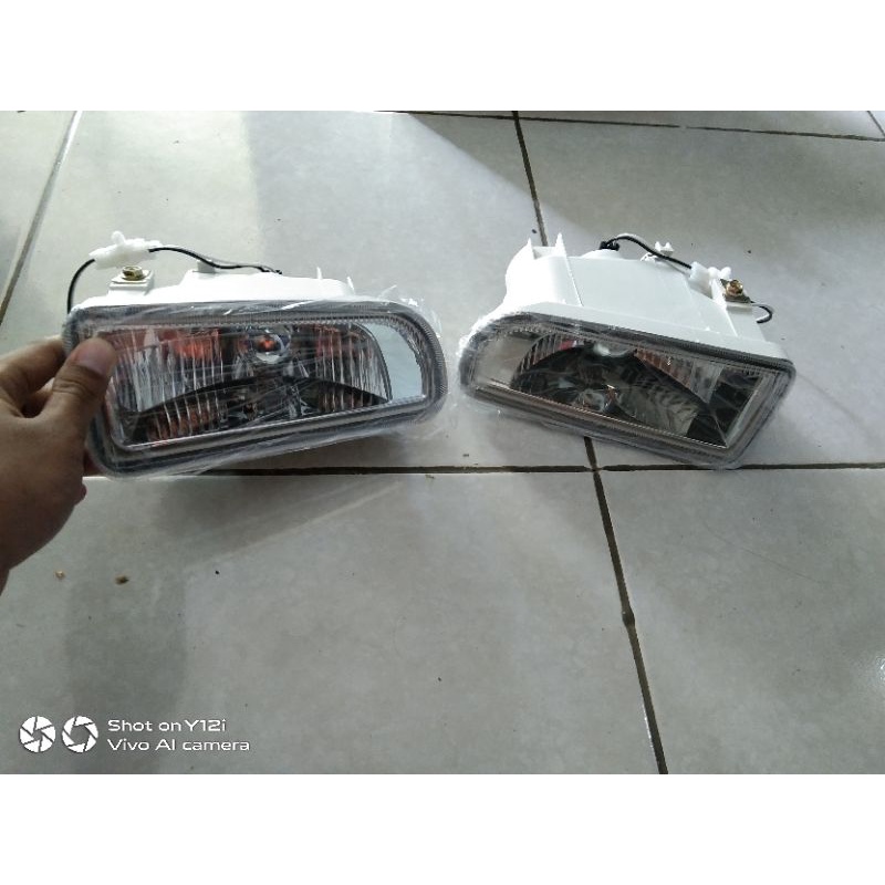 Lampu kabut/fog lampu kijang kapsul 2000-2002
