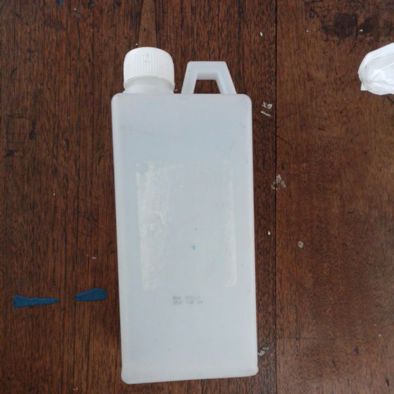 tempat penyimpanan botol bekas 1 liter jerigen