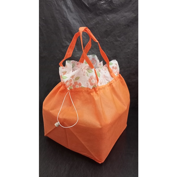 

SALE Tas goodie bag spunbond serut uk 25x25x30 1 pak isi 12 lbr - Kuning