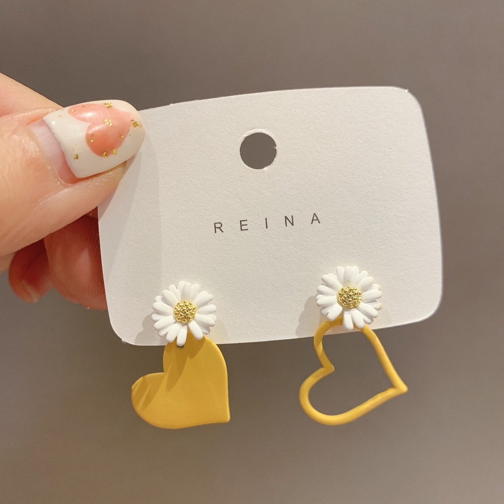 Korea Selatan Dongdaemun awal musim semi gaya perak pin anting-anting baru fashion Daisy Asimetris c